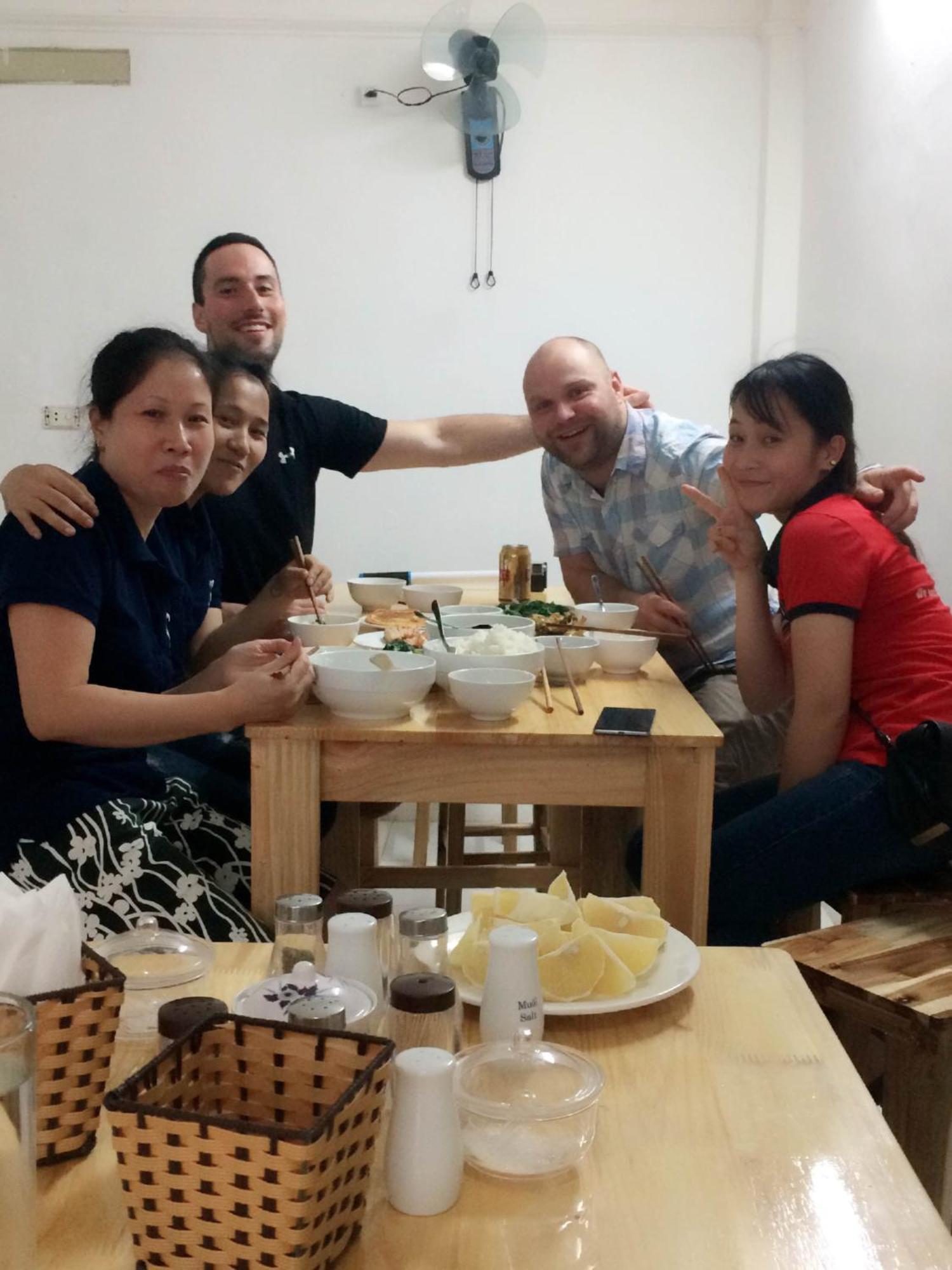 Thuc At 3Am - Hanoi Lotus Bagian luar foto